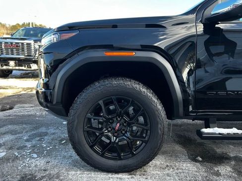 New 2026 GMC Canyon Denali w/ LPO, Denali Black Edition image 7
