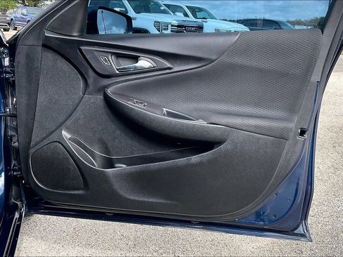 Used 2022 Chevrolet Malibu LT image 29