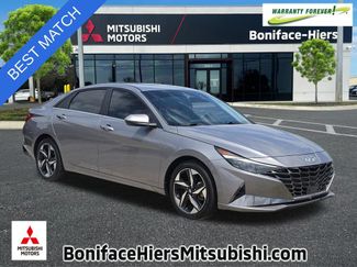 Used 2023 Hyundai Elantra Limited FWD video 1