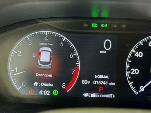 Used 2024 Honda HR-V LX image 16