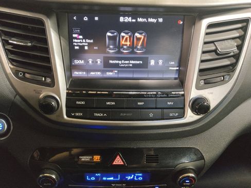 Used 2018 Hyundai Tucson SEL Plus FWD image 25