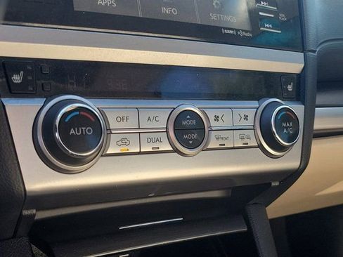 Used 2017 Subaru Legacy 2.5i Limited image 31