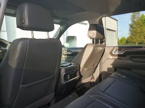 Used 2025 Chevrolet Silverado 2500 LTZ w/ LTZ Convenience Package AWD/4WD image 11