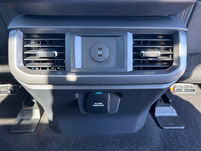 Used 2025 Ford F150 Lariat AWD/4WD image 42