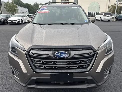 Used 2022 Subaru Forester Limited w/ Popular Package #2 AWD/4WD image 2
