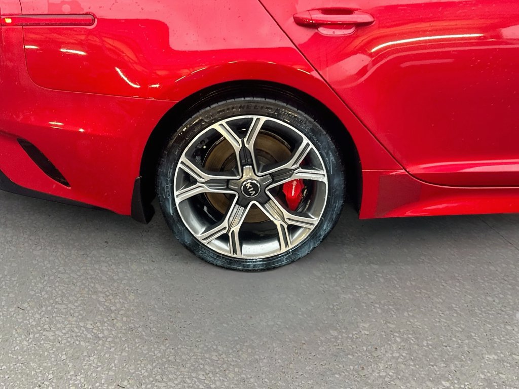 Used 2018 Kia Stinger GT2 RWD image 32