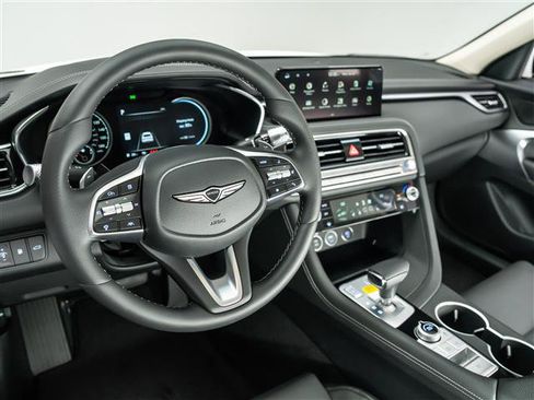 New 2026 Genesis G70 2.5T AWD/4WD image 17
