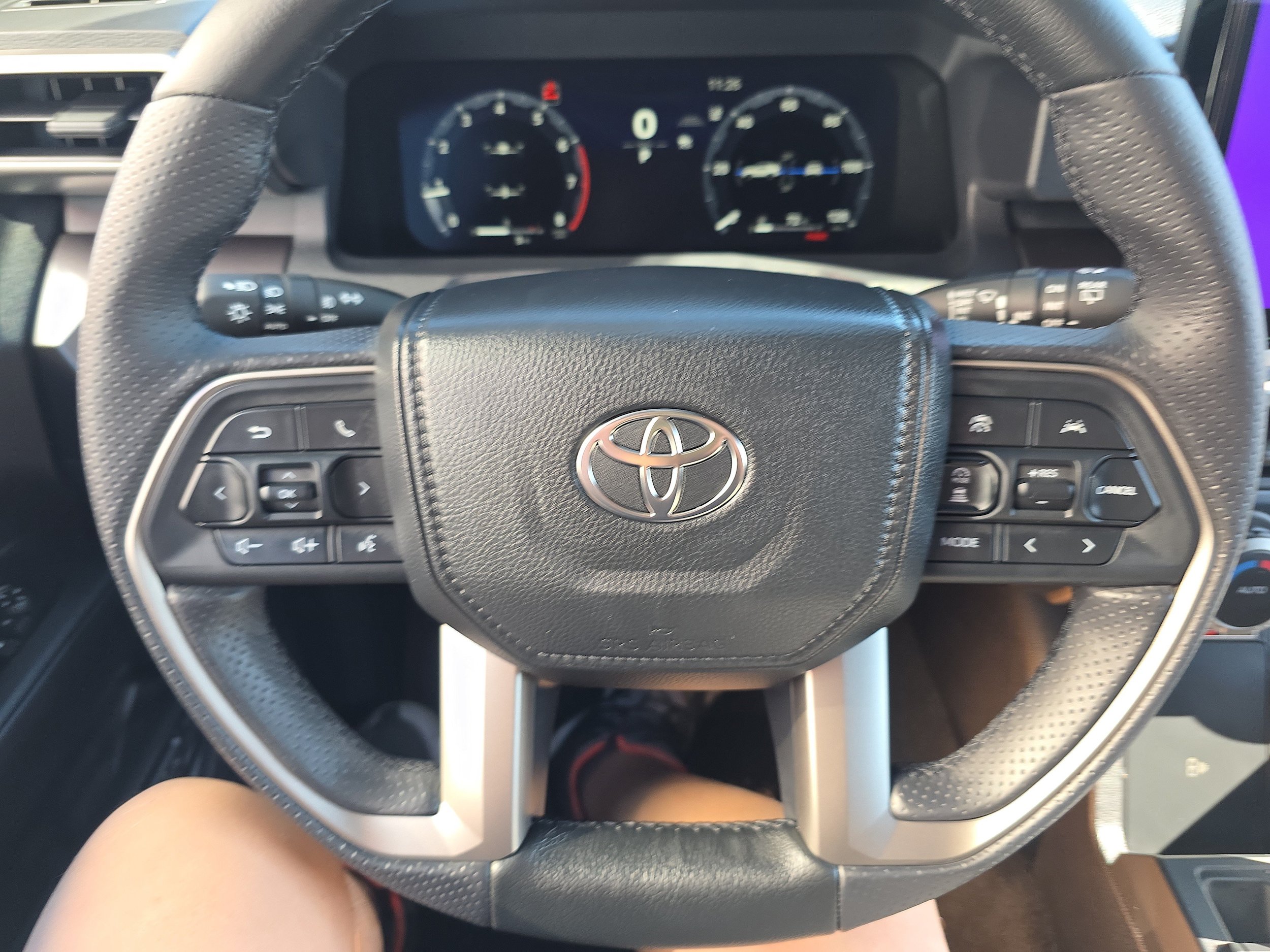 Used 2026 Toyota 4Runner TRD Off-Road Premium AWD/4WD image 22