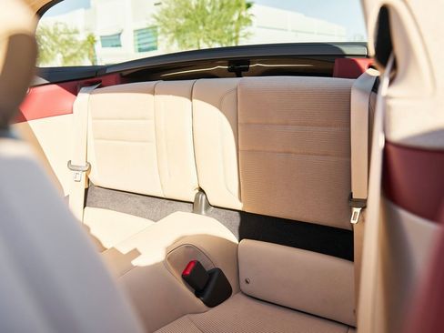 Used 2021 Porsche 911 Targa 4S image 36