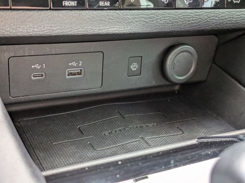 Used 2022 Mitsubishi Outlander SE image 25