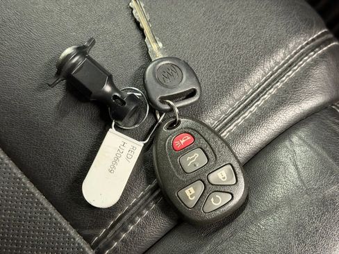 Used 2017 Buick Enclave Leather image 22