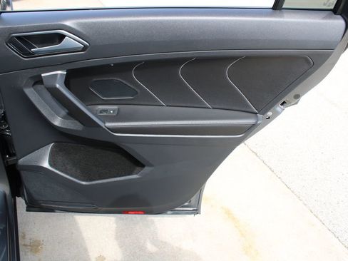 Used 2024 Volkswagen Tiguan SE R-Line image 23