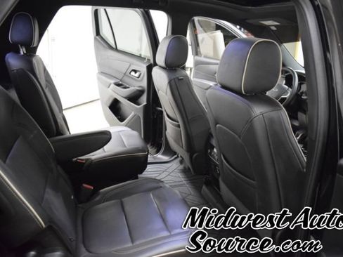 Used 2023 Chevrolet Traverse Premier w/ Redline Edition image 28