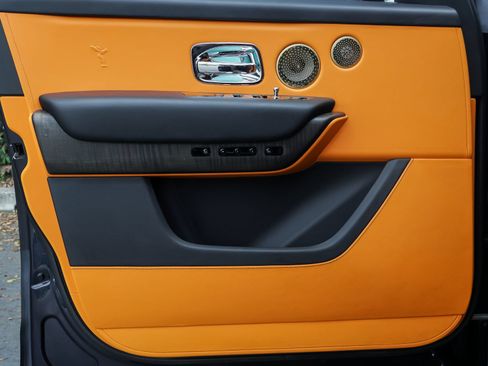 Certified 2022 Rolls-Royce Cullinan w/ Cullinan Package AWD/4WD image 31