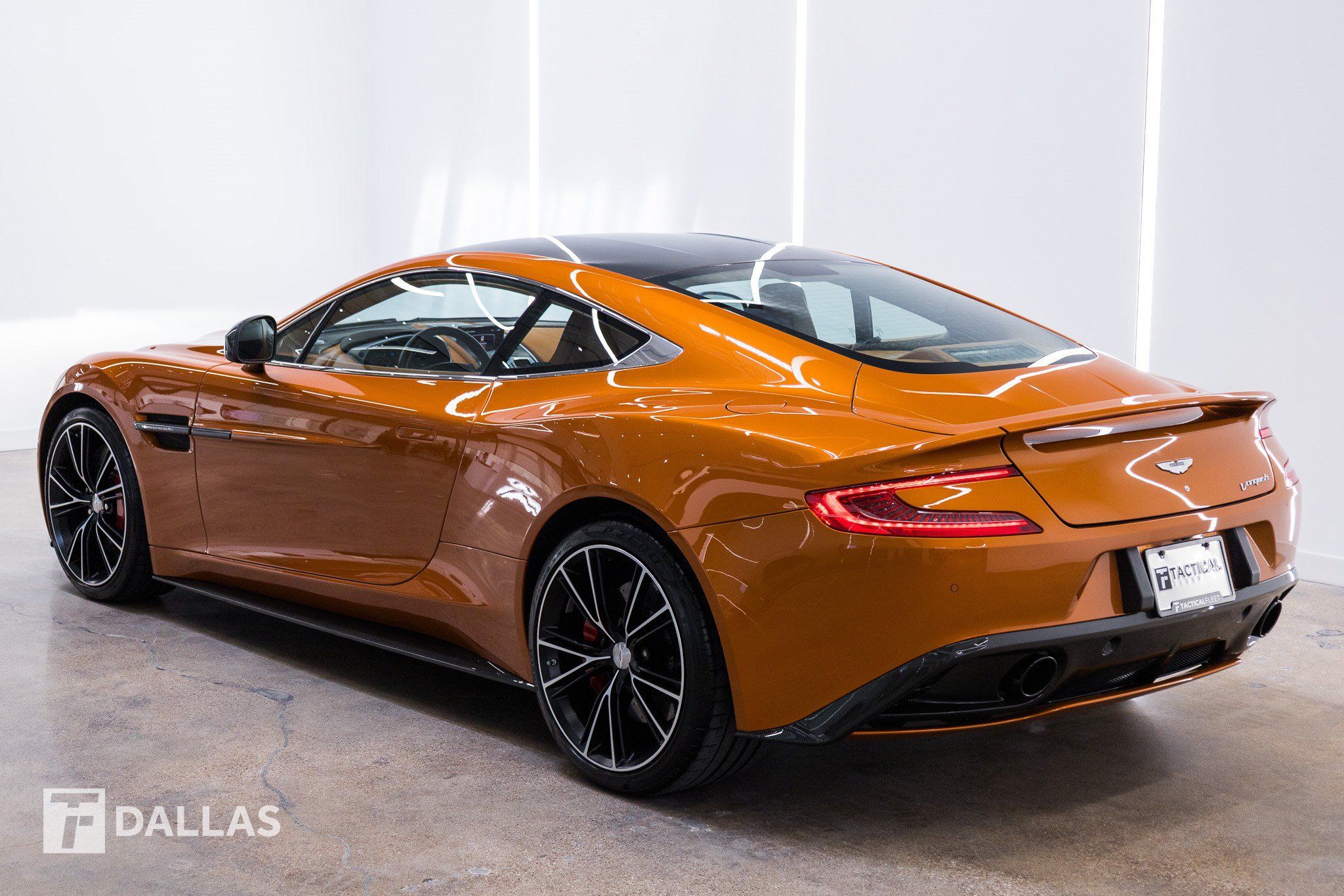 Used 2014 Aston Martin Vanquish Coupe RWD image 15