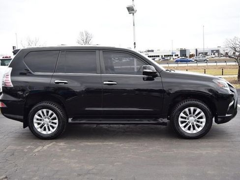 Used 2021 Lexus GX 460 Premium w/ Premium Package image 5