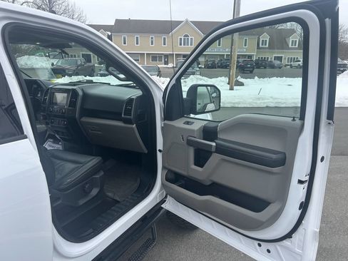 Used 2019 Ford F150 XLT w/ Trailer Tow Package image 15