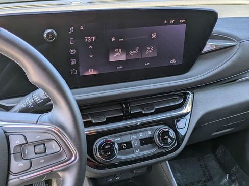 Certified 2025 Buick Envista Sport Touring FWD image 19