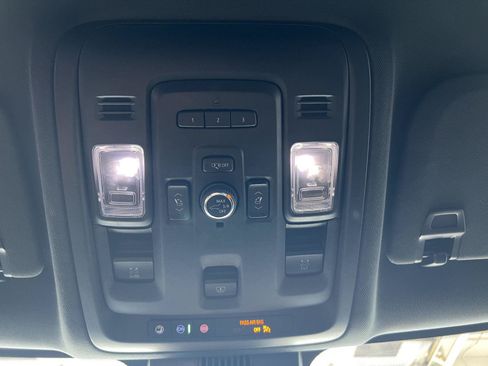 Used 2024 Chevrolet Tahoe Z71 w/ Z71 Off-Road Package AWD/4WD image 48