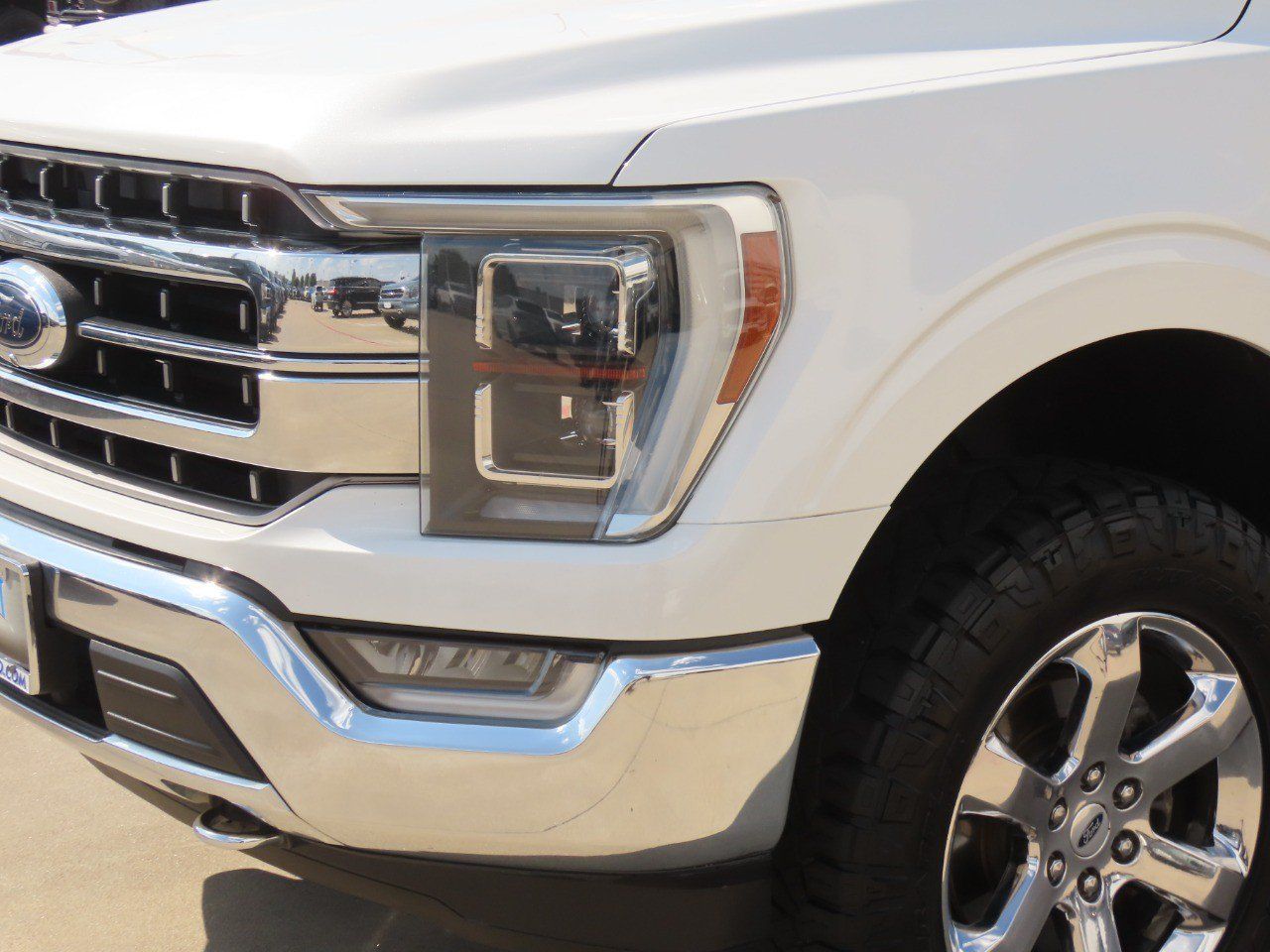 Used 2021 Ford F150 Lariat w/ Equipment Group 502A High AWD/4WD image 3