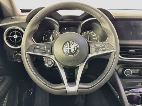 Used 2019 Alfa Romeo Stelvio RWD image 17