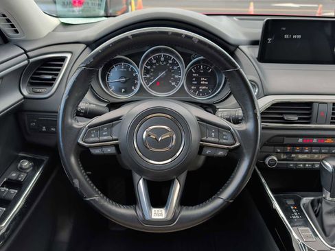 Used 2022 MAZDA CX-9 Touring image 11