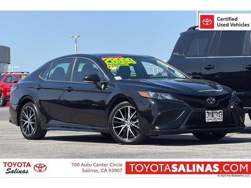 Certified 2023 Toyota Camry SE FWD image 1