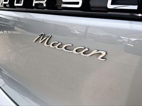 Used 2021 Porsche Macan AWD/4WD image 10