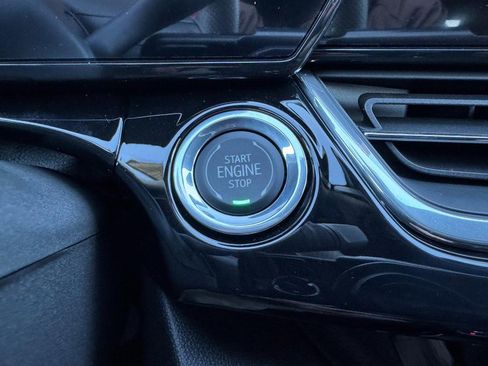 New 2026 Chevrolet Trax RS w/ Sunroof Package image 16