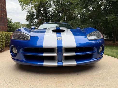 Used 2006 Dodge Viper SRT-10 RWD image 11