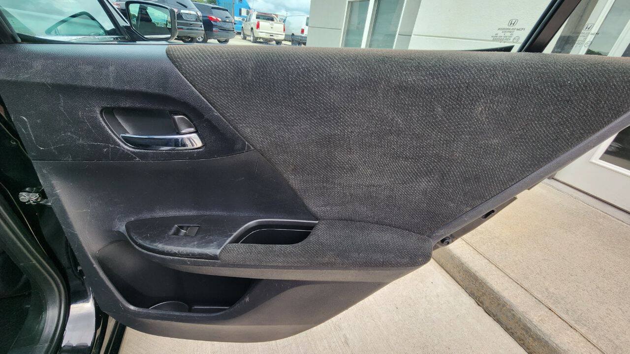 Used 2013 Honda Accord LX image 21