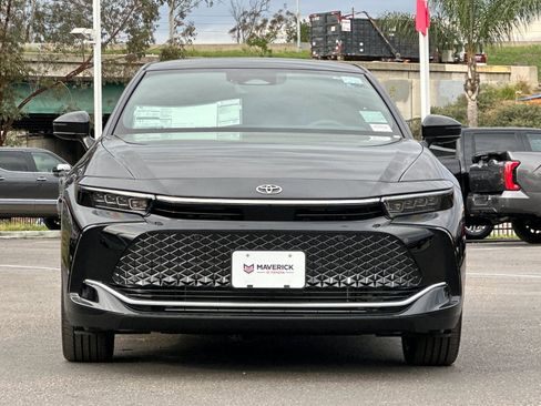 New 2026 Toyota Crown Nightshade image 7