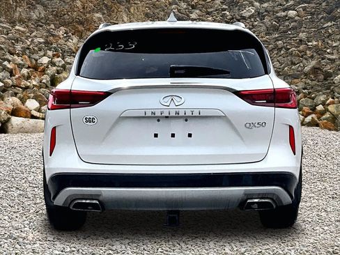 Used 2019 INFINITI QX50 Luxe w/ Navigation Package image 4