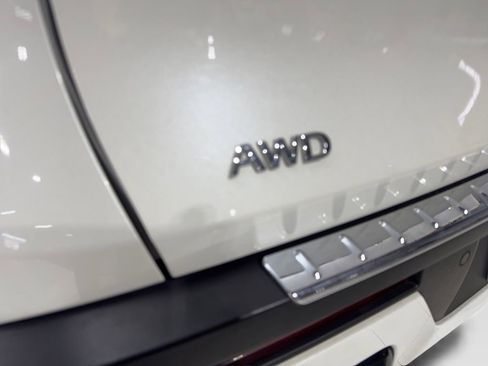 Used 2023 INFINITI QX60 Luxe w/ Performance Audio Package image 24