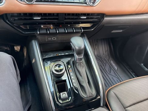 Used 2023 GMC Canyon AT4 w/ AT4 Premium Package image 40