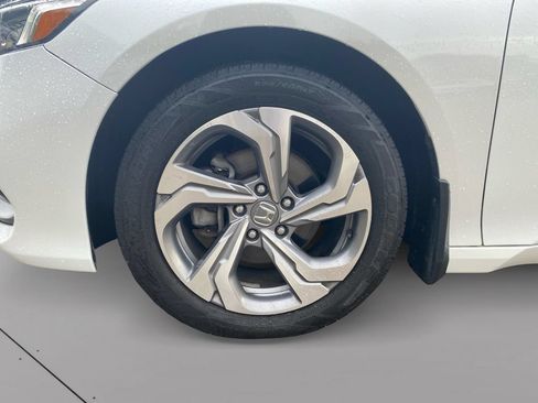 Used 2018 Honda Accord EX-L image 9