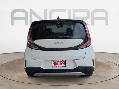 Certified 2025 Kia Soul LX w/ LX Technology Package image 7