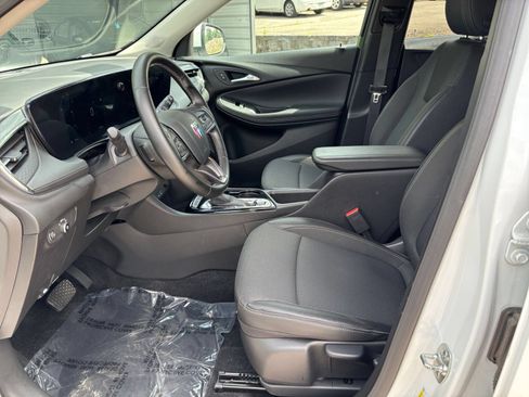 Used 2025 Buick Encore GX Preferred FWD image 25