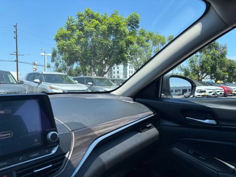Used 2025 Nissan Altima 2.5 SV FWD image 35