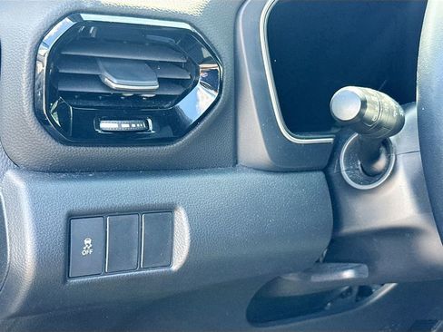 Used 2025 Honda Pilot Sport image 11