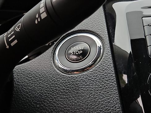 Certified 2019 Nissan Rogue SV AWD/4WD image 21
