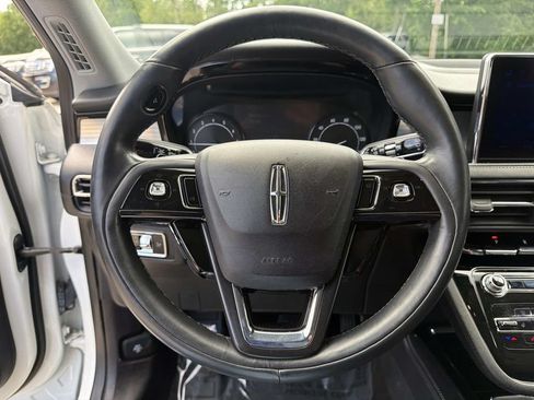 Used 2022 Lincoln Corsair AWD w/ Premium Package image 31