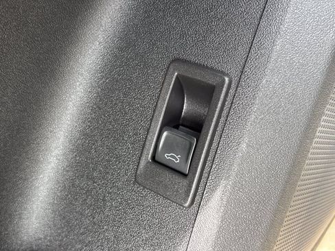 Used 2025 Audi Q5 Premium Plus AWD/4WD image 24