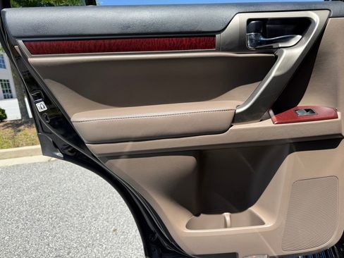 Used 2018 Lexus GX 460 Premium AWD/4WD image 47