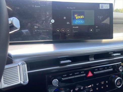 New 2026 Hyundai Ioniq 9 SEL image 14