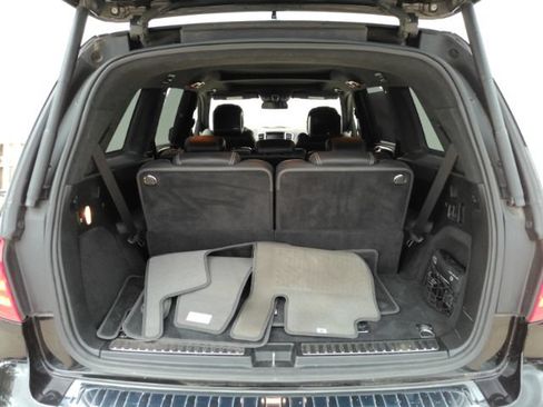 Used 2015 Mercedes-Benz GL 63 AMG 4MATIC image 27