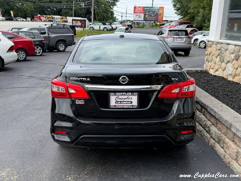 Used 2017 Nissan Sentra SV w/ Style Package FWD image 9