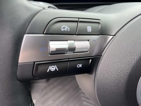 Used 2024 Hyundai Kona SEL AWD/4WD image 29