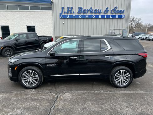 Used 2022 Chevrolet Traverse High Country w/ LPO, Floor Liner Package image 8