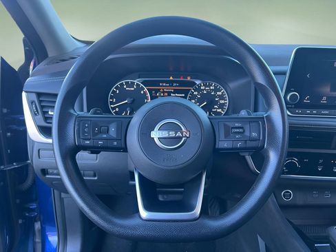 Used 2023 Nissan Rogue S image 17